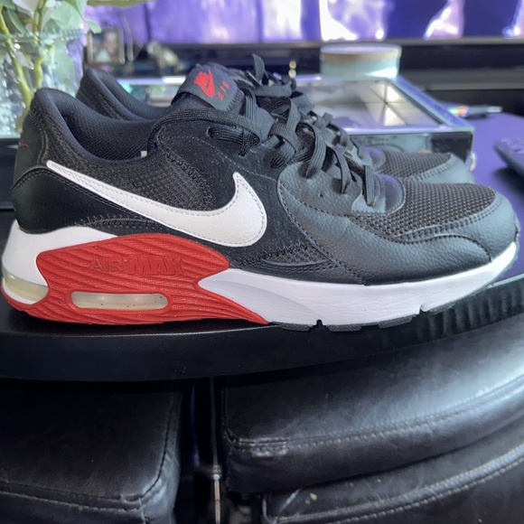 Nike Air Max Like New - Picture 3 of 6